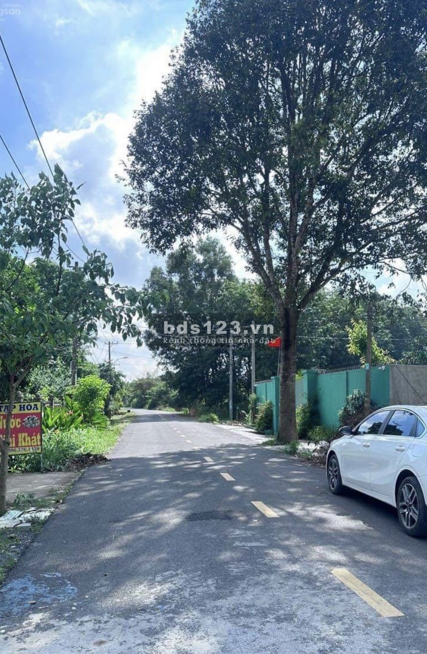 Bán lô đất MT đường nhà nước KD tốt Lý Thị Chừng Phú Đông Củ Chi giá chỉ 1 ty250