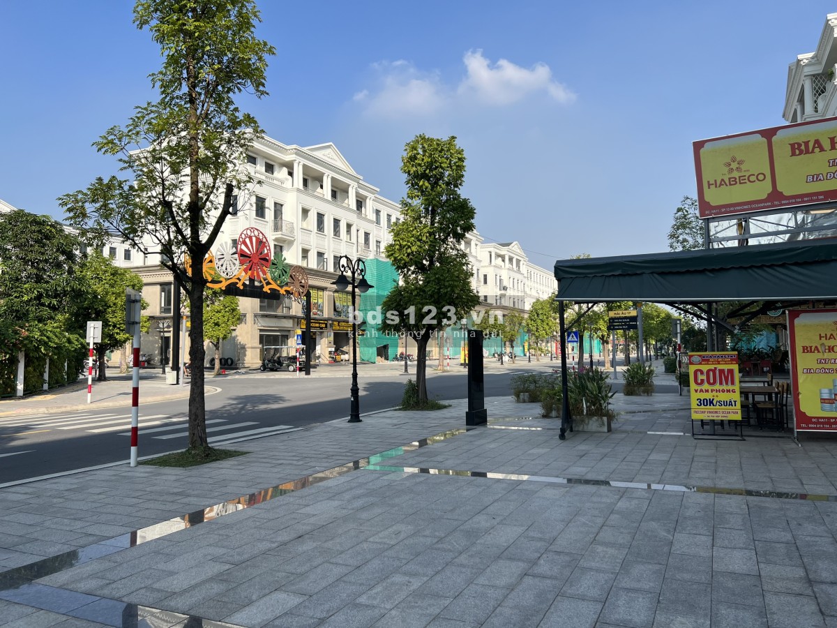(Sổ hồng) Shophouse diện tích 310m2 xây 146m2/sàn giá 23.6 tỷ Vin Gia Lâm (0985941715)