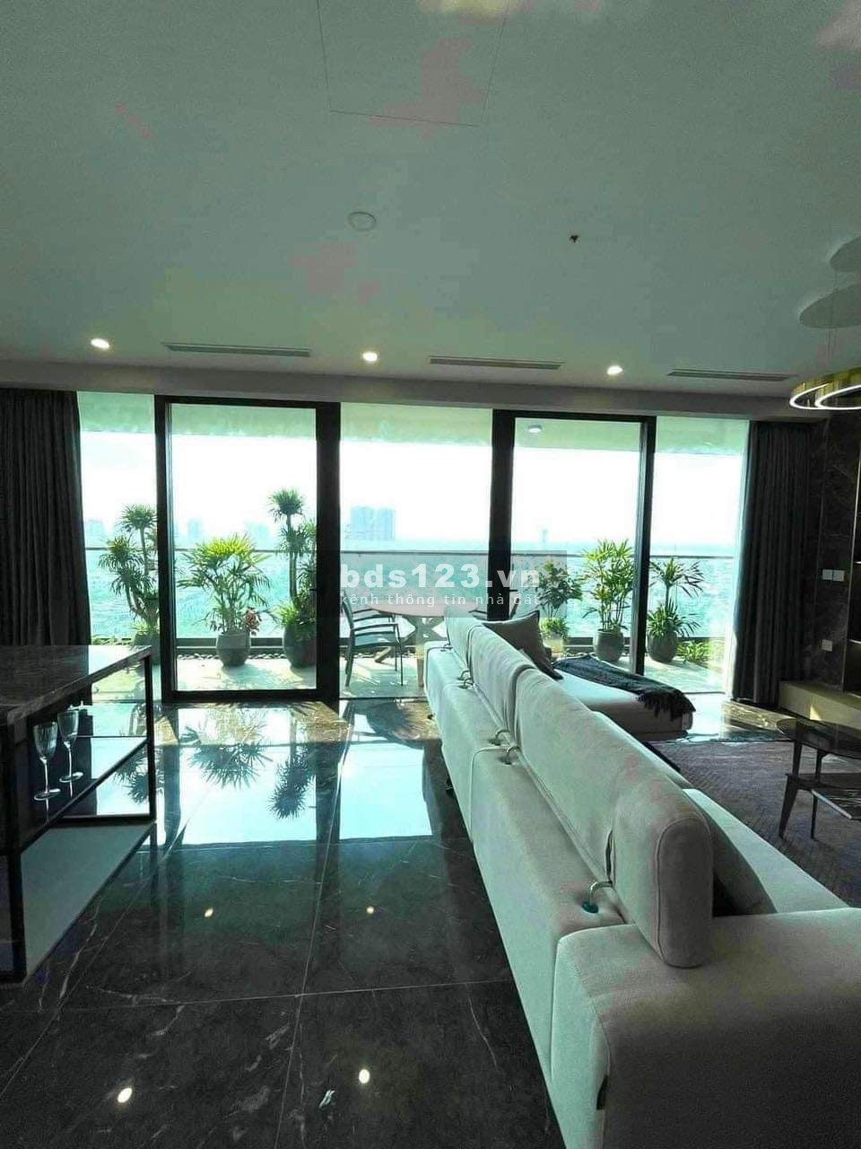 Duy nhất suất ngoại giao CK 35% CH cao cấp Sunshine Golden River | DT từ 141 - 228m2. Giảm ngay 5 tỷ