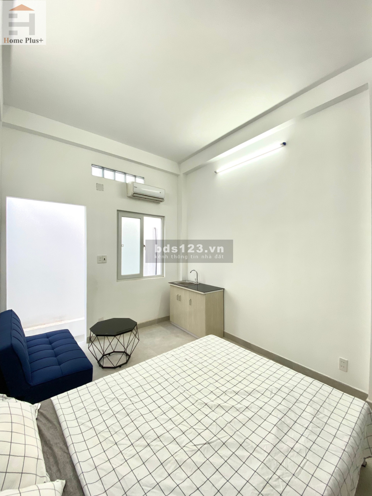 Phòng mới xây, ban công, sẵn nội thất. Ngay VINCOM Phan Văn Trị