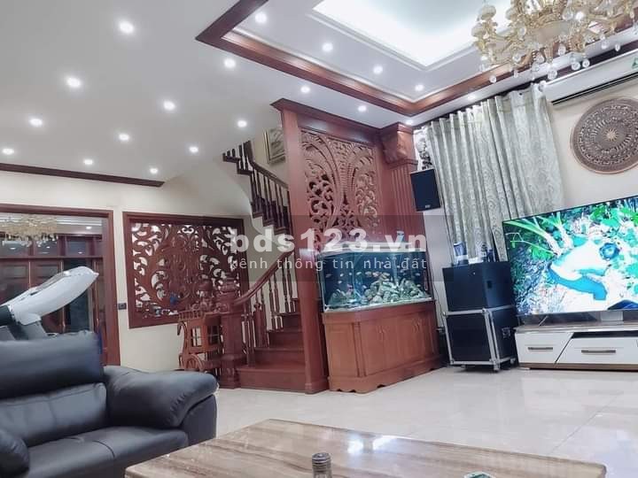 Bán nhà 56M, hơn 4 tỷ, 5 tầng, Tam Trinh Hoàng Mai, ô tô đổ cửa