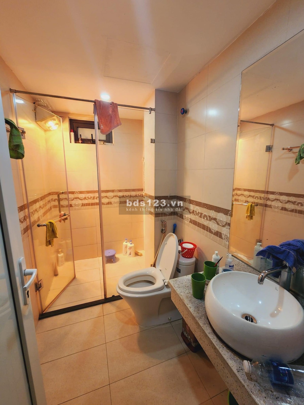 Bán nhà Định Công, 100m ra ô tô tránh, 50m - 5 tầng, 6PN, 3.9 tỷ, 0846663672