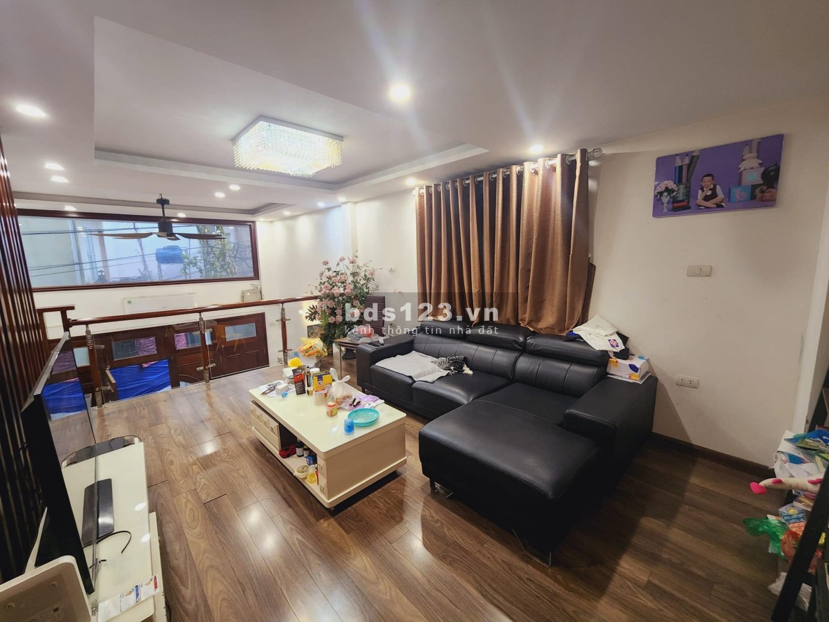 Bán nhà Định Công, 100m ra ô tô tránh, 50m - 5 tầng, 6PN, 3.9 tỷ, 0846663672