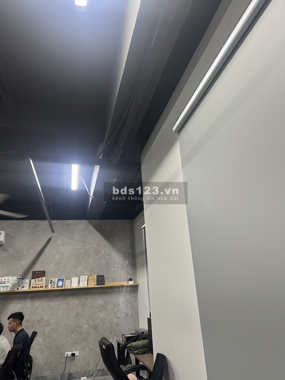 Shopouse sổ lâu dài đầu TTTM Vincom đã hoàn thiện cho thuê, giá 18,440 tỷ bao phí