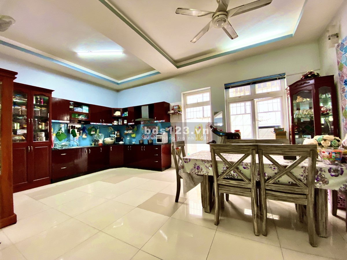 Bán Nhà Khu Vực Lê Văn Việt, Man Thiện, Gần TT Thương Mại VinCom Quận 9 SHR 130m2 Giá 8.5 Tỷ