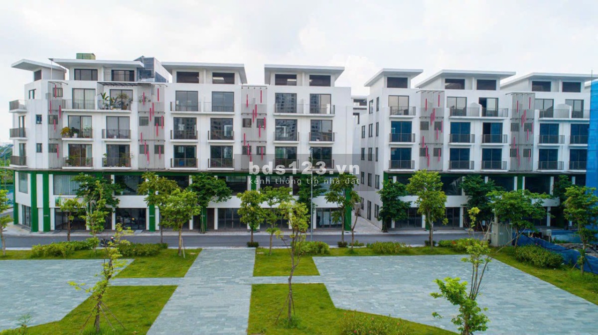 Bán cắt lỗ căn Shophouse Khai Sơn City 99m2 đối diện chung cư, gần đùng 30m, hiện đã có sổ đỏ