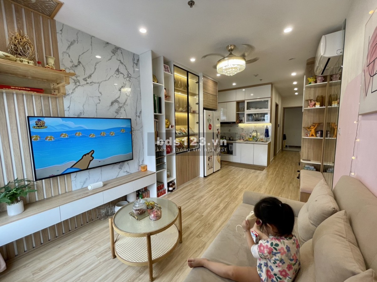Bán căn hộ 1pn 38m2 tòa S402 full nội thất Vinhomes Smart City