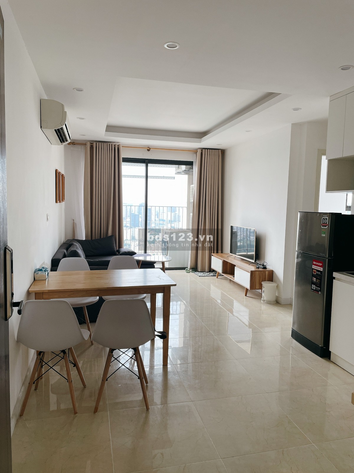 Cho thuê căn hộ cao cấp 2 ngủ 18 triệu tại Vinhomes D'capitale