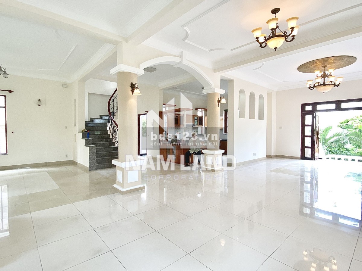 Cho thuê Villa Thảo Điền - 5 phòng ngủ- style sang trọng - giá 4000$