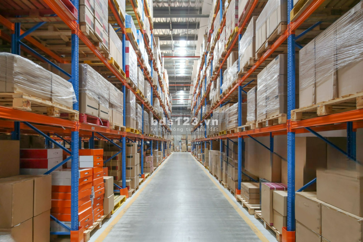 Kho cho thuê ngay cạnh KCN Tân Bình GIÁ TỐT + Dịch vụ vận hành trọn gói