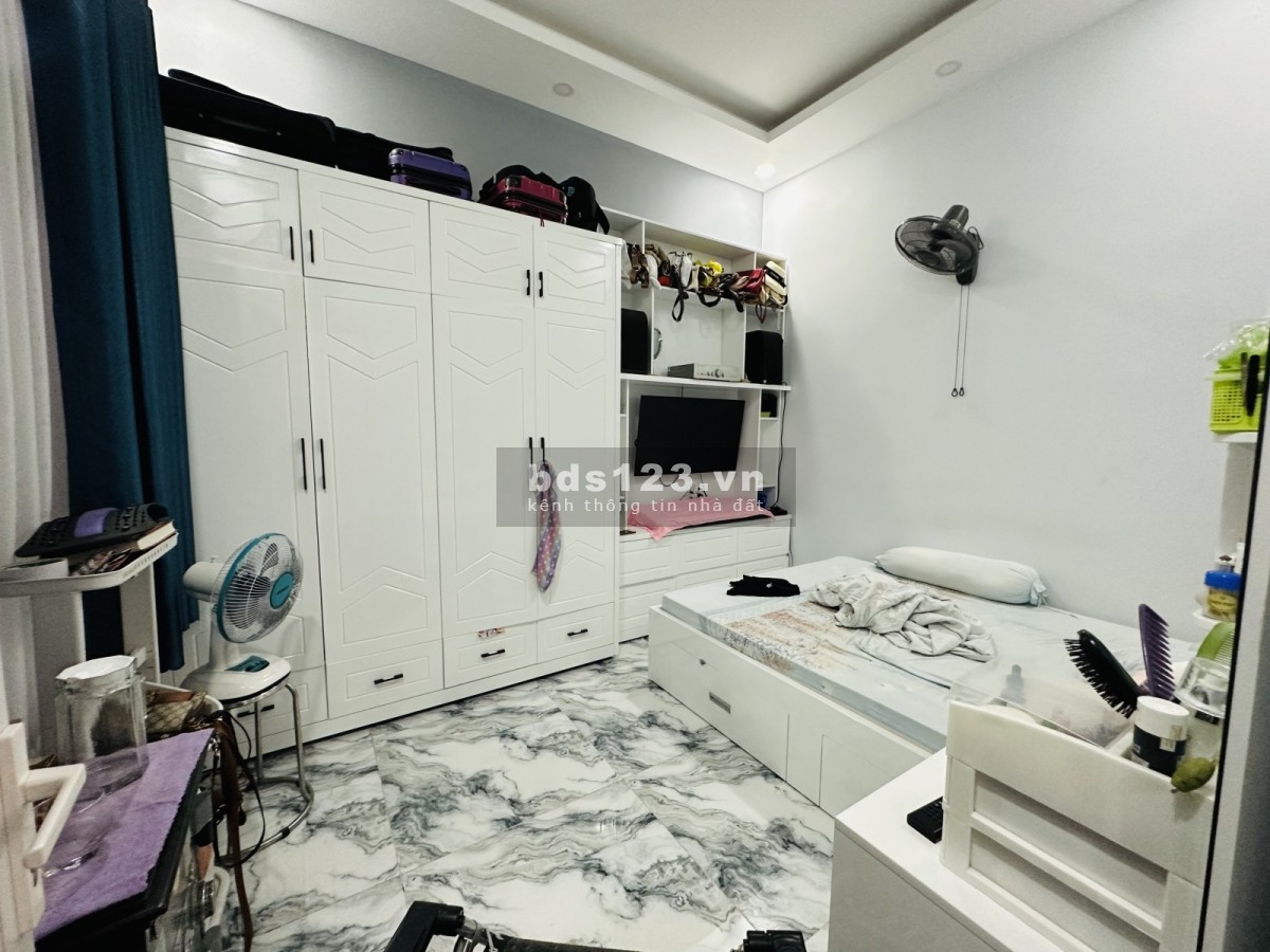 Bán Nhà, Kênh Tân Hóa, Tân Phú, 48m2, 1 Lầu Đúc, Hơn 3 tỷ xíu.