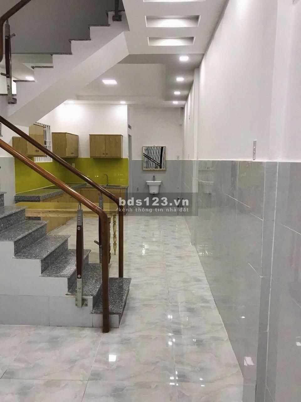 Bán Nhà, Kênh Tân Hóa, Tân Phú, 48m2, 1 Lầu Đúc, Hơn 3 tỷ xíu.