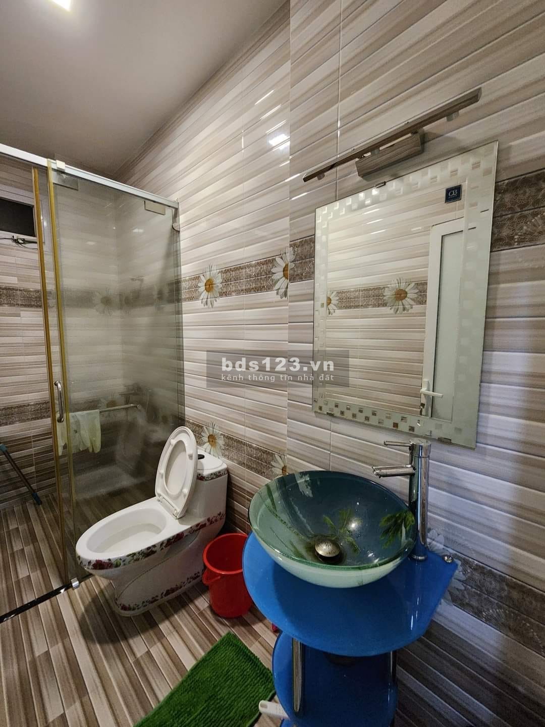 Bán nhà quận 10, 5 tầng nhà đẹp