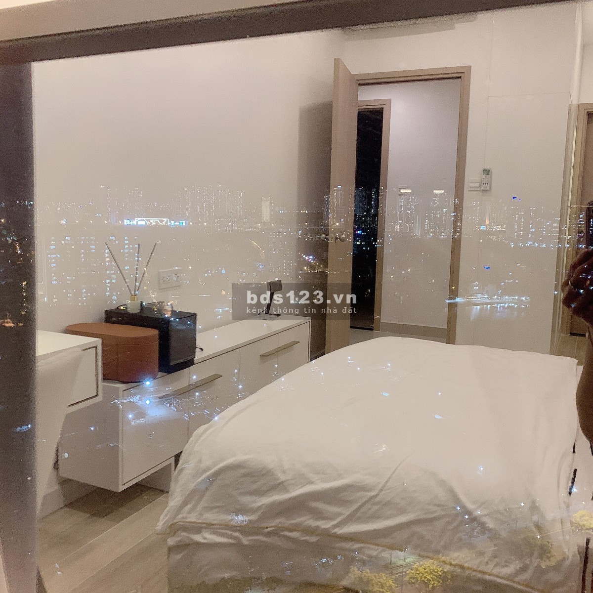 Nội Thất Nóng Nóng Nóng Phỏng Tay Luôn Đâyyyy – The Sun Avenue 75m2 2PN 16 Triệu FULL Nội Thất