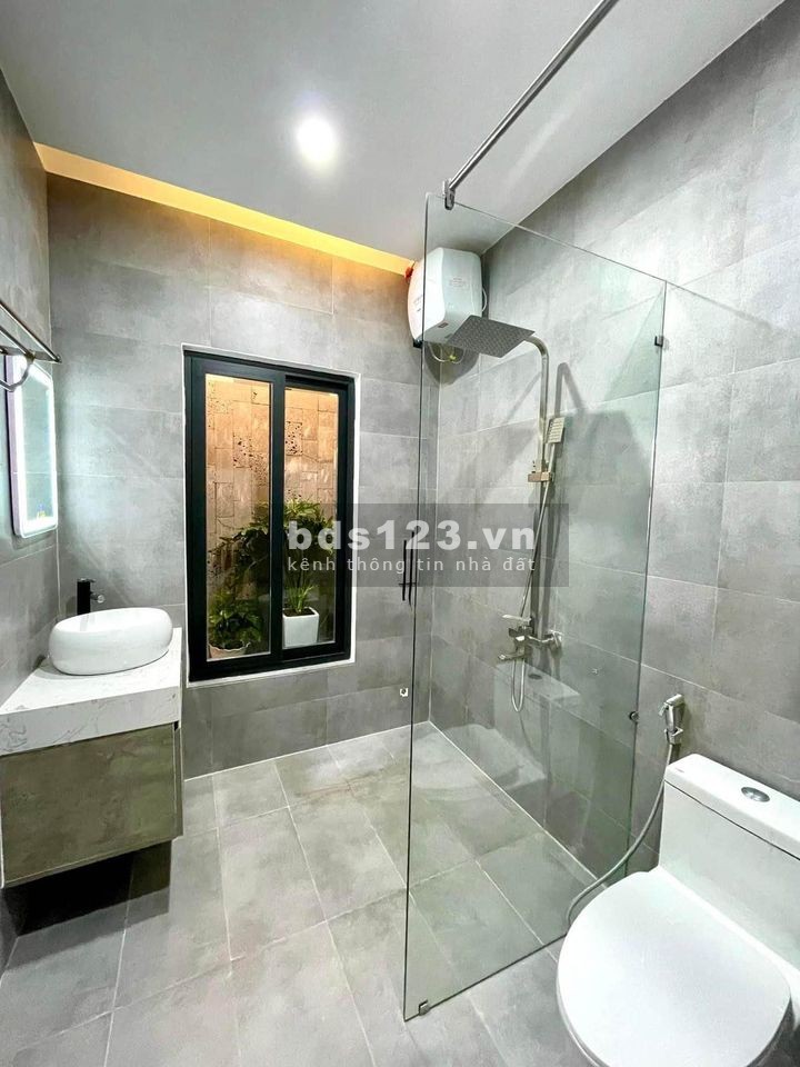 Cách phố 50m, 3 ngủ đẹp dân tự xây, về ở luôn, giá 3.65 tỷ, Ngỗ Quyền, Hà Đông