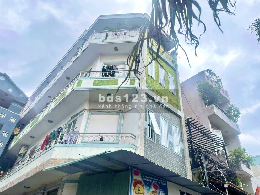 Nhà giảm 2 tỷ bán gấp - Hẻm Ô tô đường Thống Nhất Thủ Đức 4 tầng 124m2 giá 11.7 tỷ