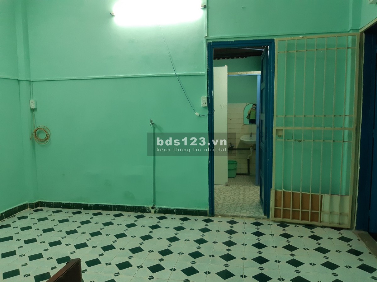 Chính chủ cho thuê căn hộ giá rẻ chung cư 599 CMT8, Quận 10, TP HCM