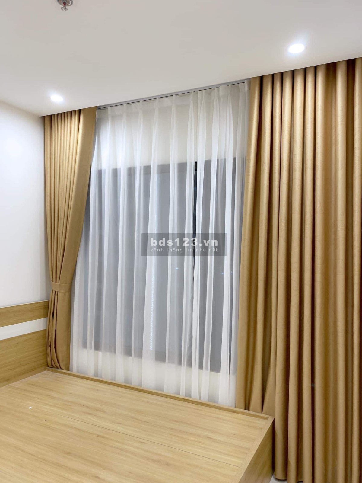 Bán căn stu chỉ 1 tỷ 20 triệu tại Vinhomes Ocean Park, full nội thất, hướng Đông Nam 081 260 2680