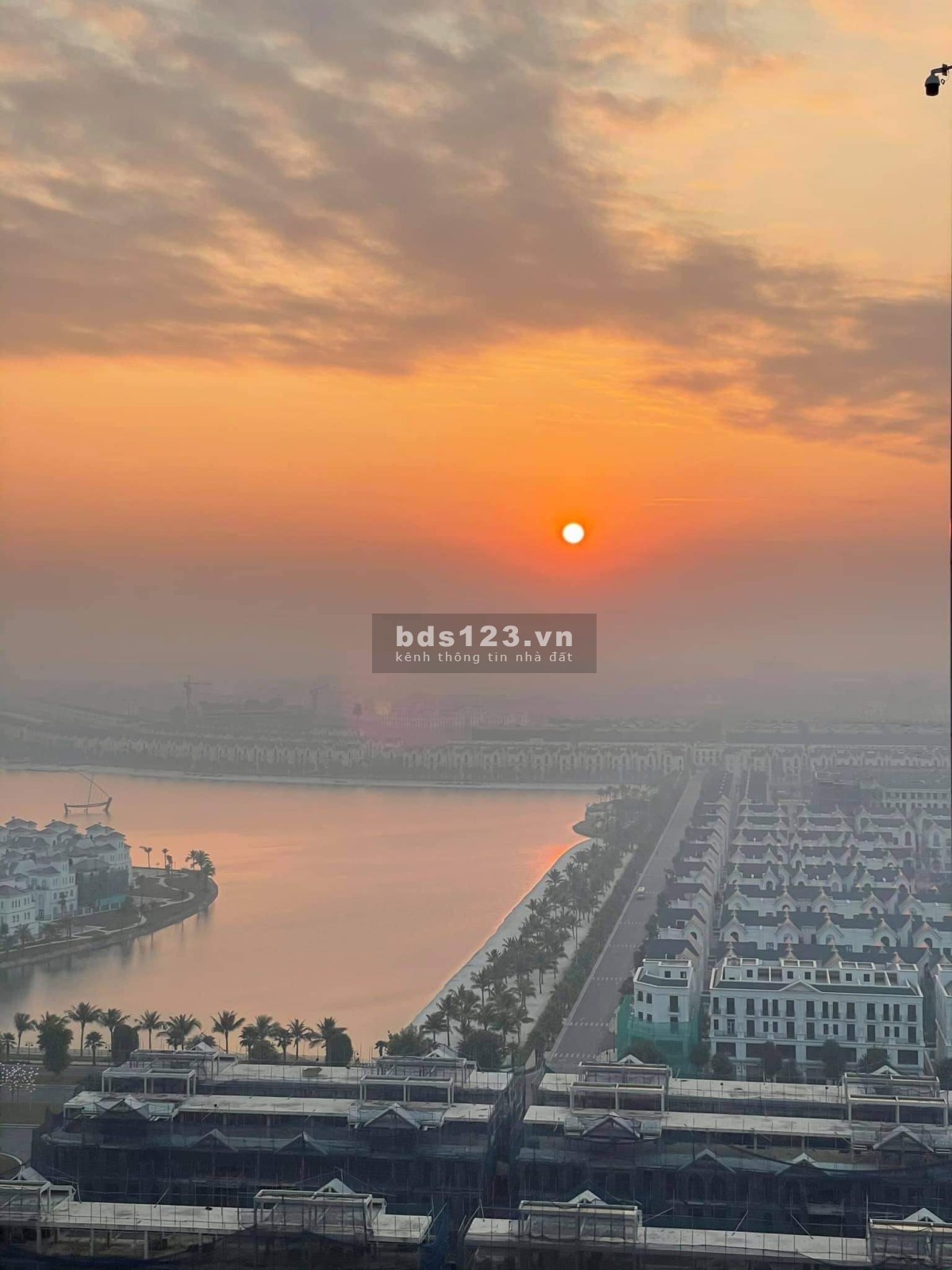 Bán căn stu chỉ 1 tỷ 20 triệu tại Vinhomes Ocean Park, full nội thất, hướng Đông Nam 081 260 2680