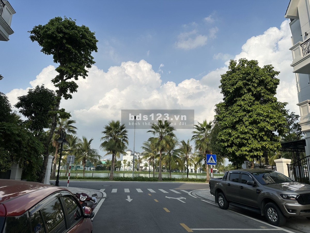 Bán căn biệt thự Song Lập San Hô View hồ Vinhomes Ocean Park Gia Lâm