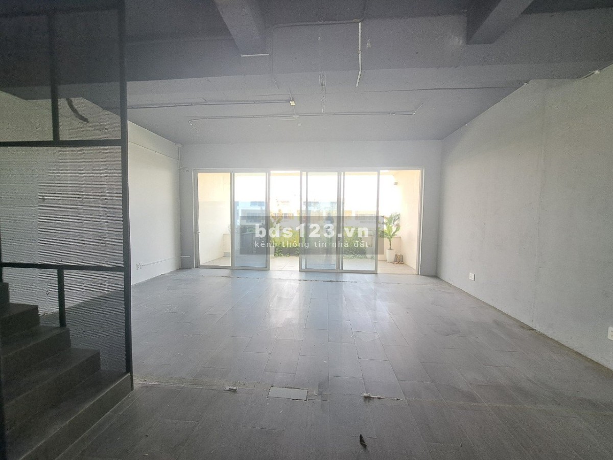 Cho thuê nguyên căn shophouse Nguyễn Cơ Thạch, sala quận 2