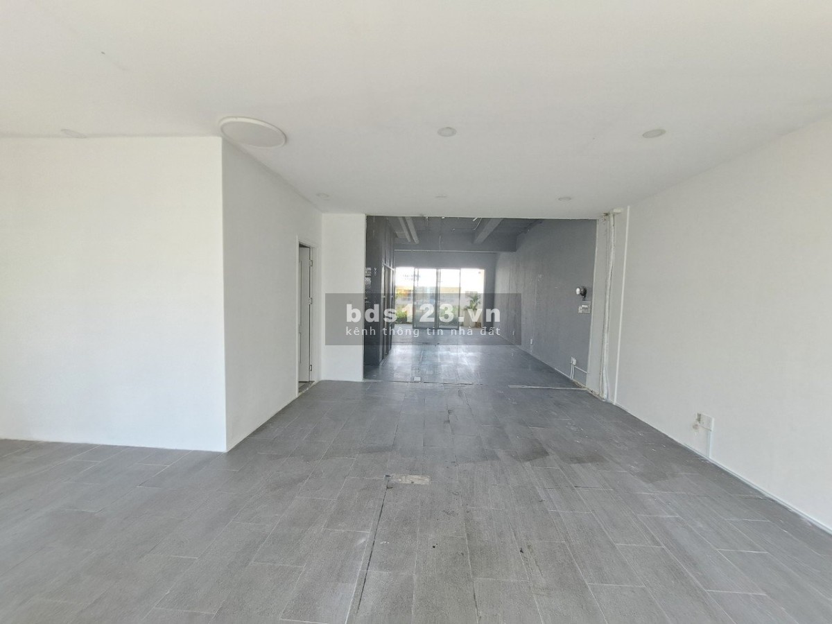 Cho thuê nguyên căn shophouse Nguyễn Cơ Thạch, sala quận 2