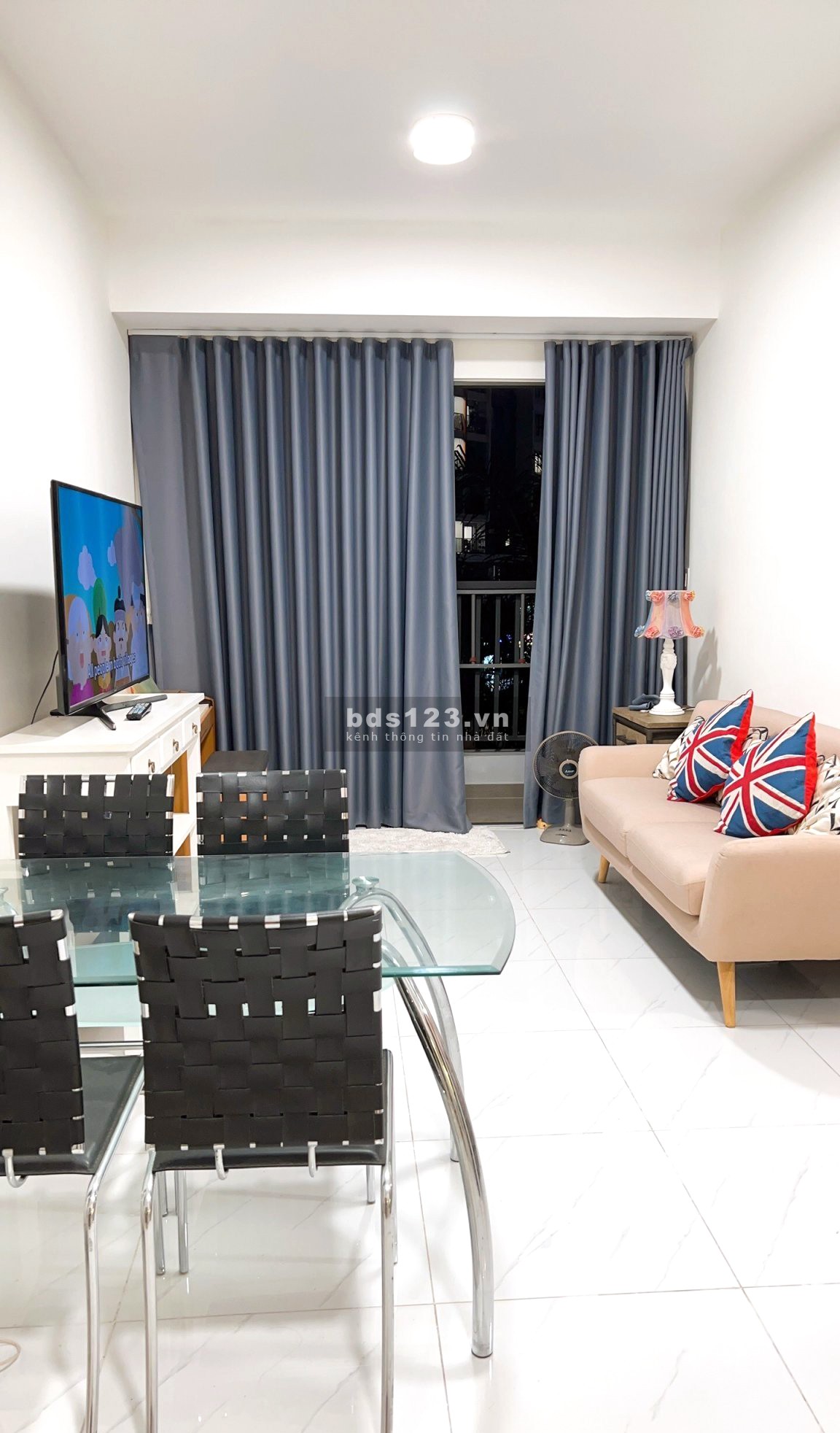Bán căn hộ Safira 1pn + 1 – 50m2, Block C2, tầng thấp, nhà đẹp.
