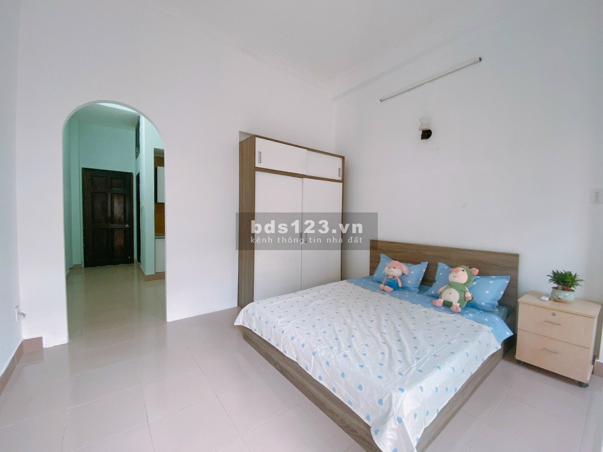 Phòng cửa sổ, ban công_gần cầu Nguyễn Văn Cừ, Dương Bá Trạc,….Quận 8