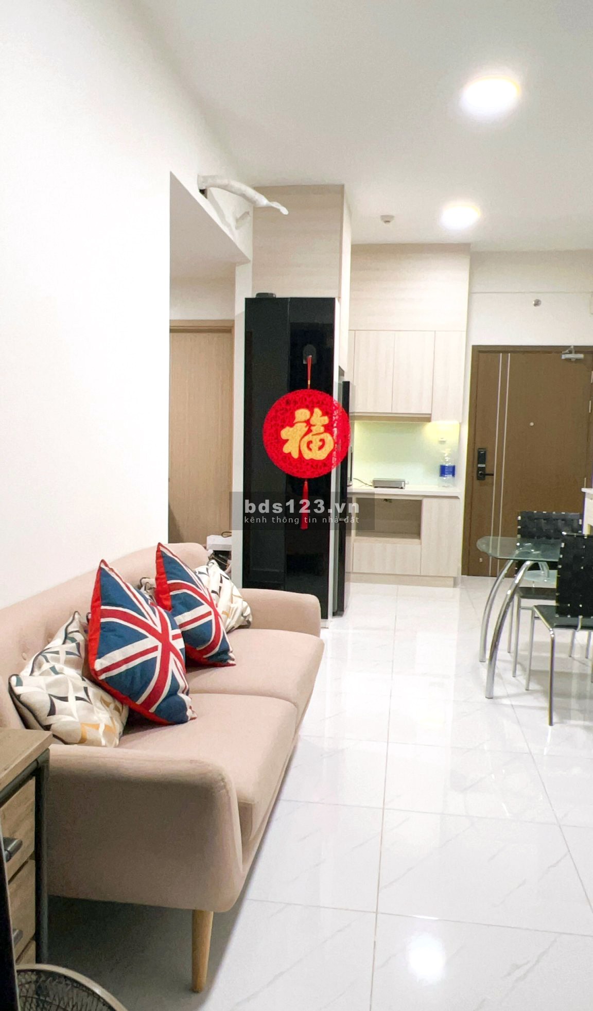 Bán căn hộ Safira 1pn + 1 – 50m2, Block C2, tầng thấp, nhà đẹp.