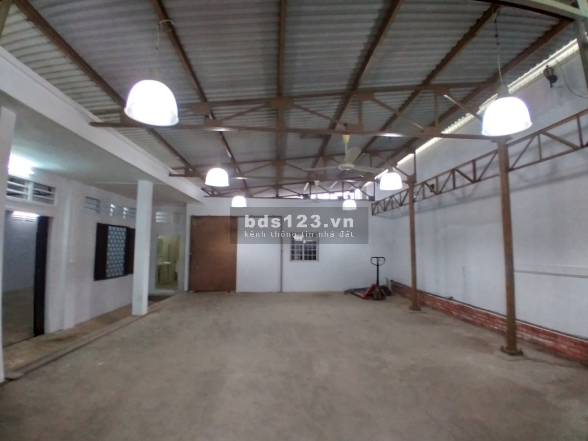 Cho thuê KHO và Văn Phòng (252m2-20Tr) tại P. Tam Phú, Thủ Đức