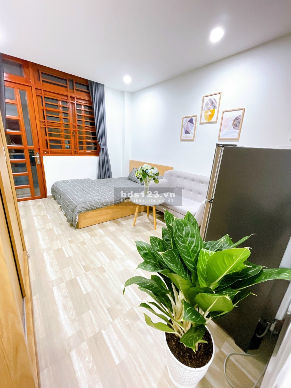 Phòng cửa sổ, ban công_gần cầu Nguyễn Văn Cừ, Dương Bá Trạc,….Quận 8