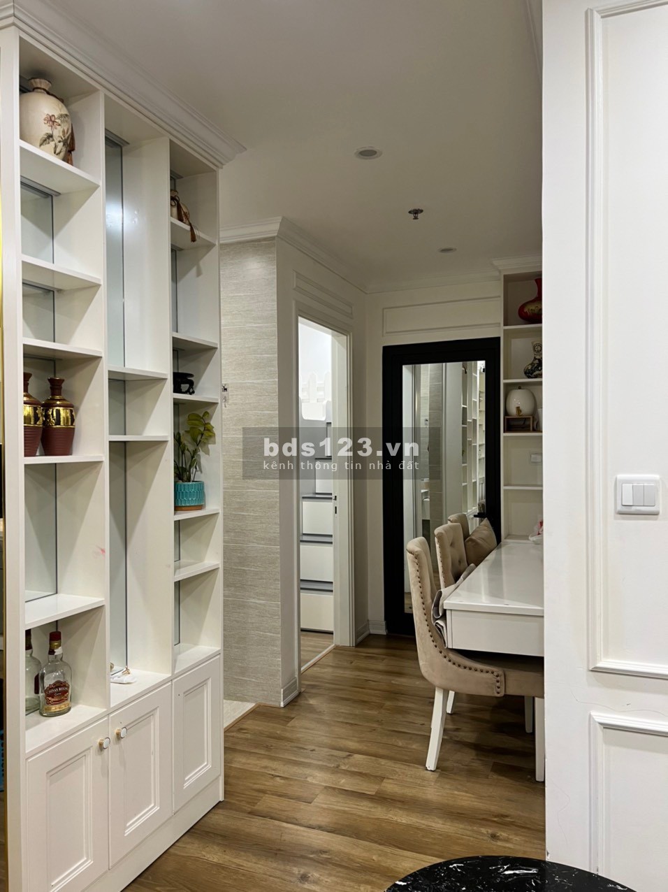 CẦN BÁN GẤP căn 2PN 1VS view thoáng mát giá 1.6 tỷ Vinhomes Ocean Park, LH: 0965 479 380