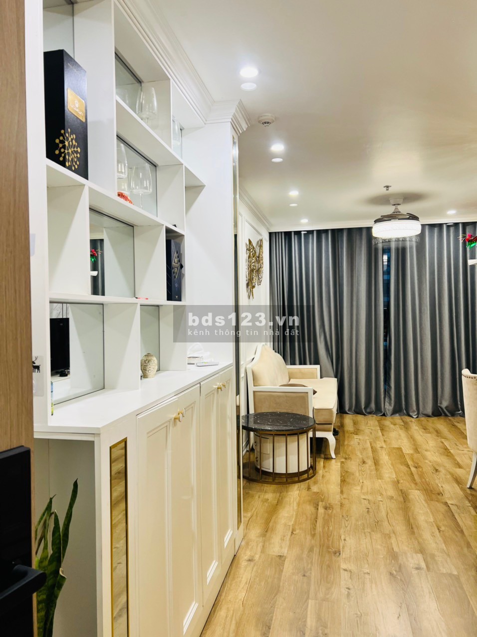 CẦN BÁN GẤP căn 2PN 1VS view thoáng mát giá 1.6 tỷ Vinhomes Ocean Park, LH: 0965 479 380