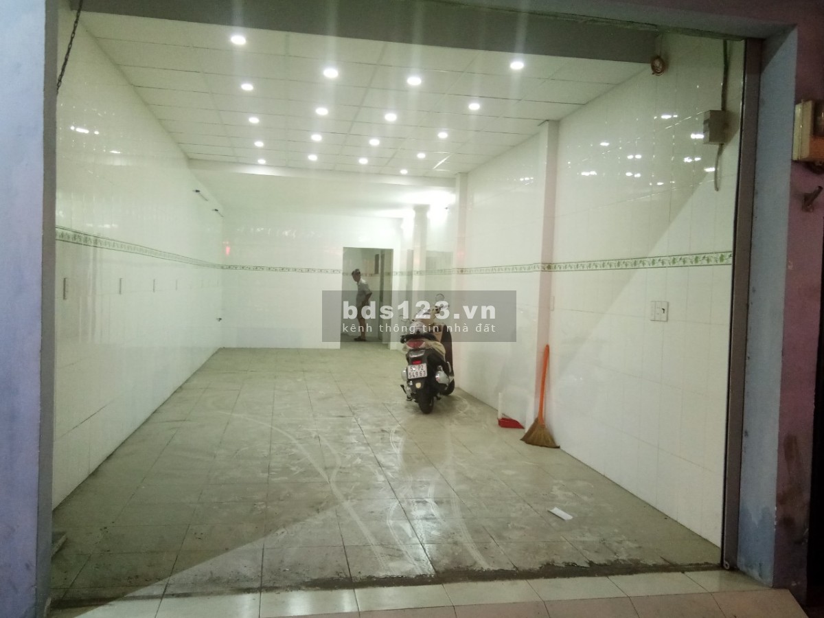 Mặt tiền Nguyễn Chí Thanh Q5 4x17 bên cạnh bệnh viện Chợ Rẫy