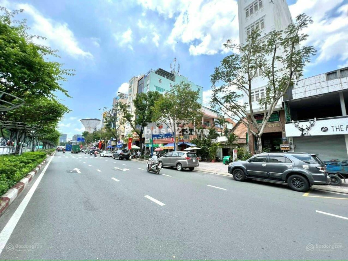 Cho thuê mặt tiền kinh doanh quận 4, phù hợp làm văn phòng, bida, spa, showroom, ngân hàng...