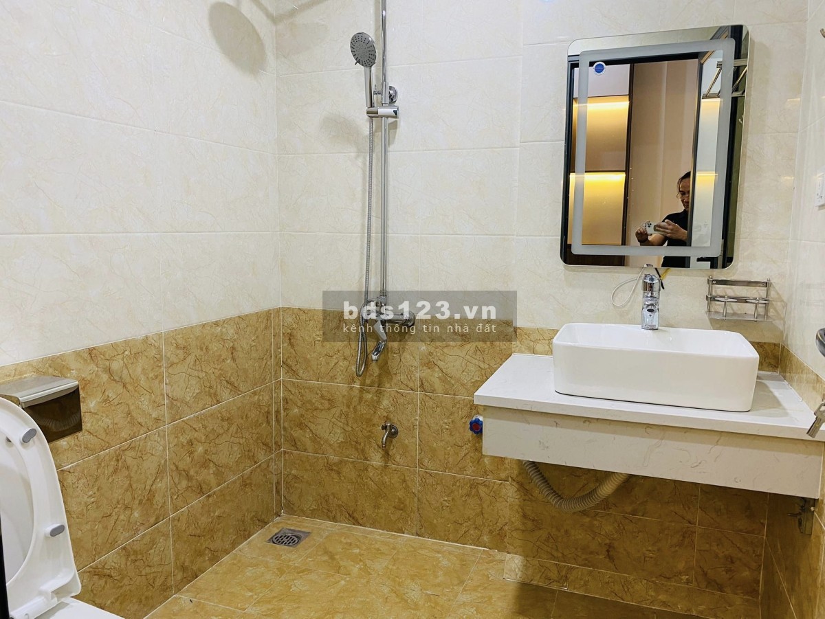 Chính chủ bán Nhà Ngọc Thụy - Long Biên - Ngõ thông - Ô tô ngủ trong nhà - có thang máy