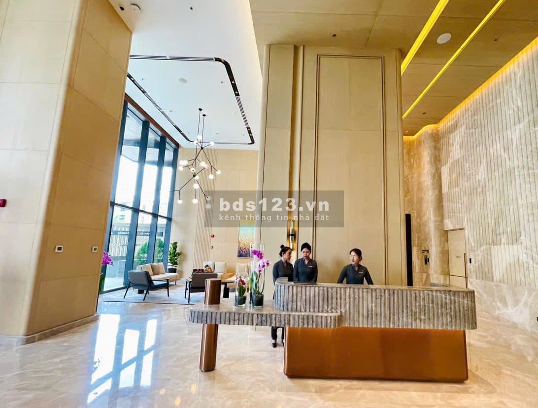 (English below) Căn hộ quản lý bởi khách sạn xa xỉ Marriott cho thuê - 3 phòng ngủ, giá 196tr/tháng.