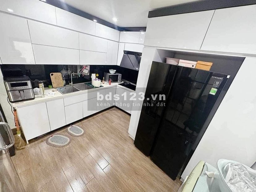 Bán nhà mặt tiền hồ ba mẫu, siêu phẩm vừa ở vừa kinh doanh 48m2, 4 tầng, giá rẻ chỉ hơn 14 tỷ