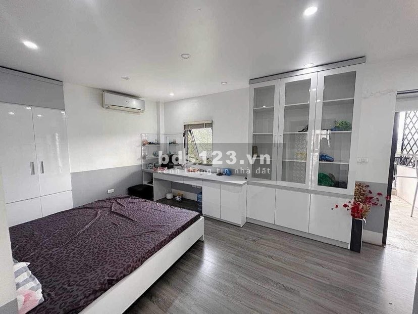 Bán nhà mặt tiền hồ ba mẫu, siêu phẩm vừa ở vừa kinh doanh 48m2, 4 tầng, giá rẻ chỉ hơn 14 tỷ
