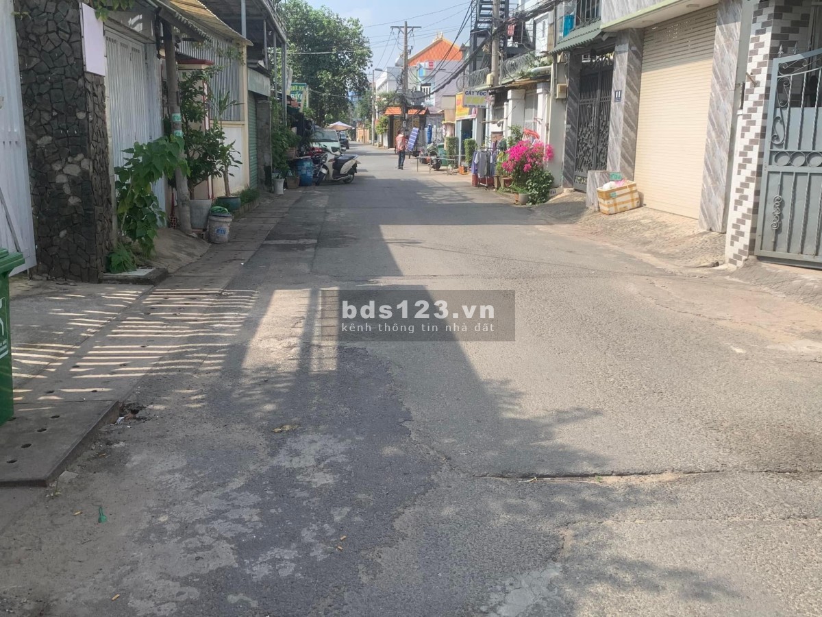 Chính chủ gửi bán nhà mặt tiền số ngây chợ Thủ Đức 5 x 25 giá 6 tỷ
