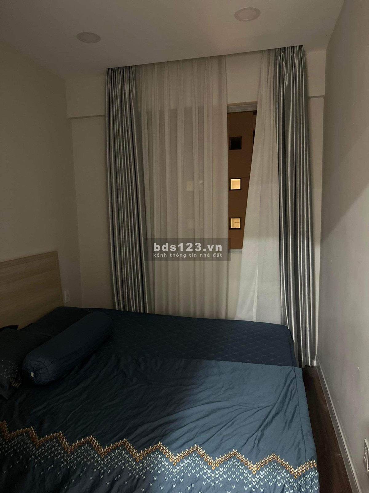 Cần share 1PN trong căn 2PN 2WC Scenic Valley 1 Phú Mỹ Hưng quận7