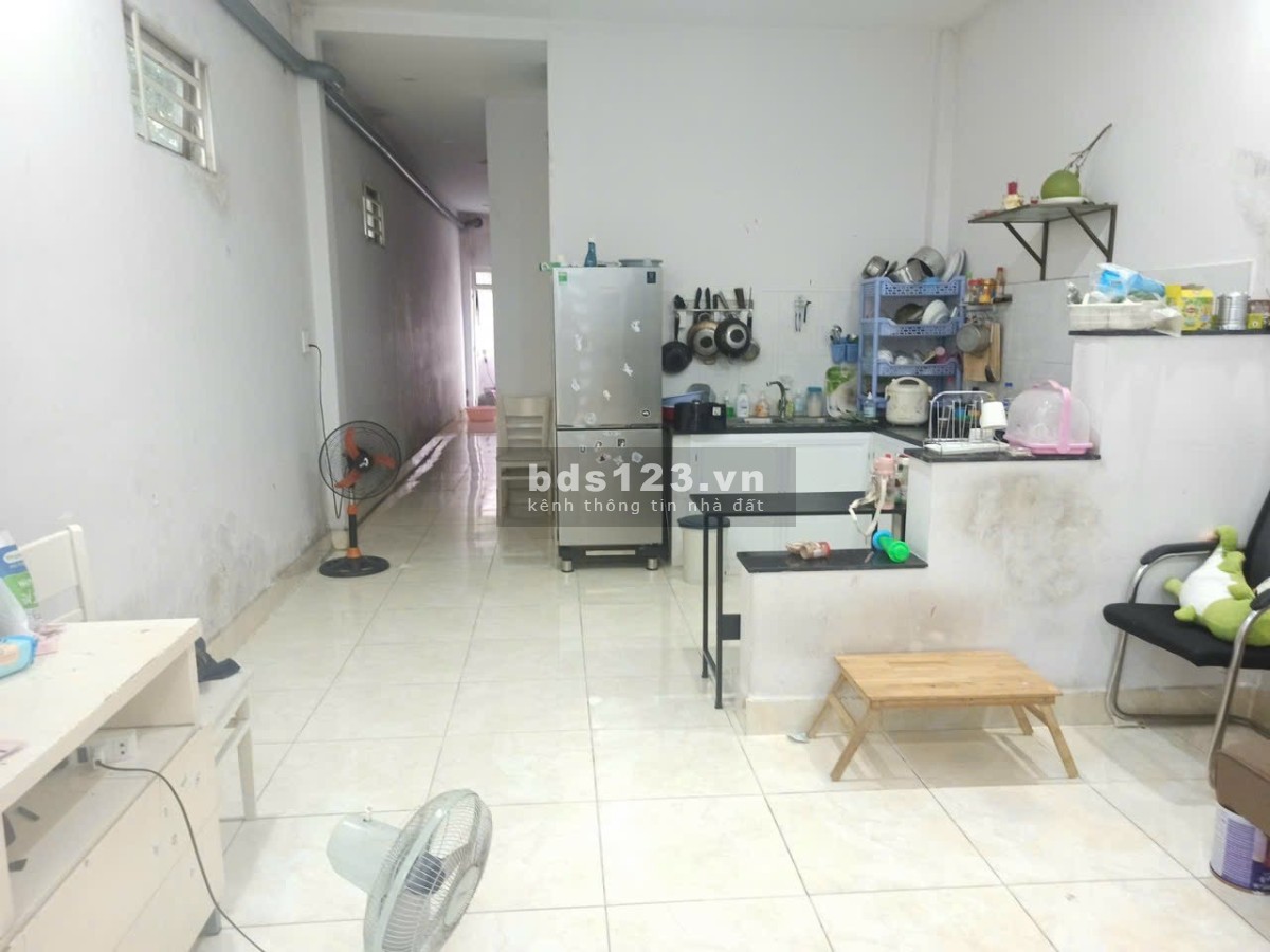 Bán nhà 85m2 hxh gần Trường Cao Đẳng Công Thưởng Tăng Nhơn Phú B giá 4.4 tỷ