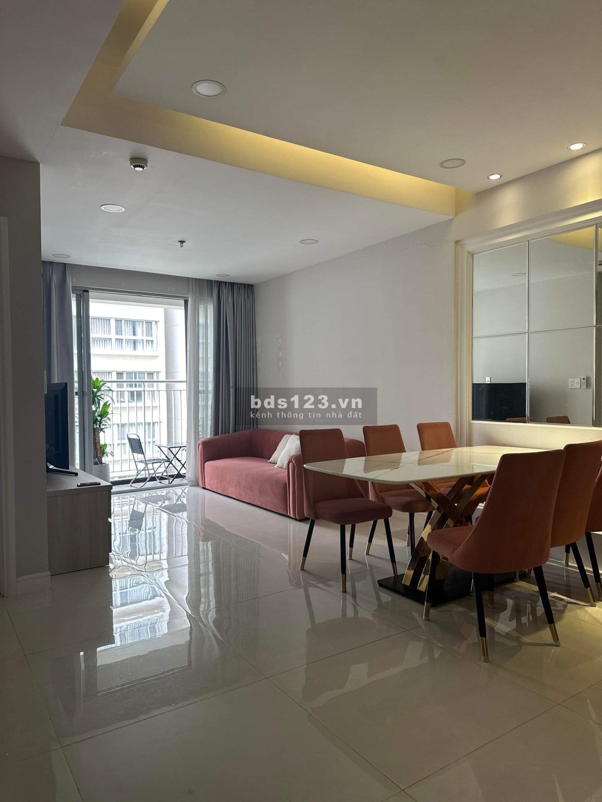 Cần share 1PN trong căn 2PN 2WC Scenic Valley 1 Phú Mỹ Hưng quận7