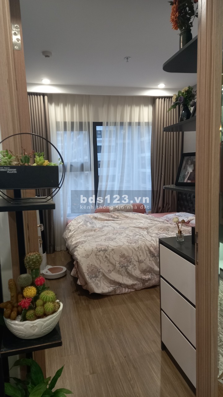 Cần bán căn hộ 1N+1 43m2 full đồ đẹp view nội khu tòa S1 Vinhomes Smart City 2.050 tỷ bao phí