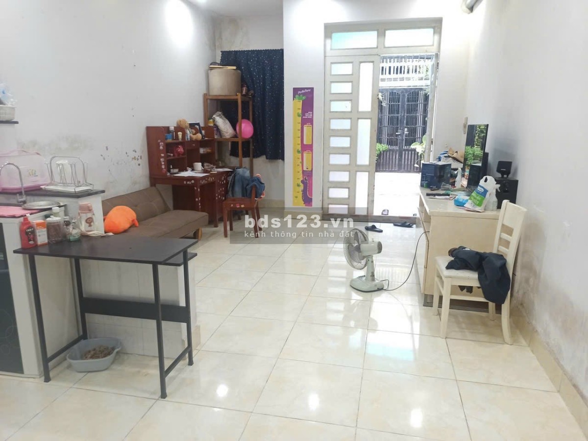 Bán nhà 85m2 hxh gần Trường Cao Đẳng Công Thưởng Tăng Nhơn Phú B giá 4.4 tỷ