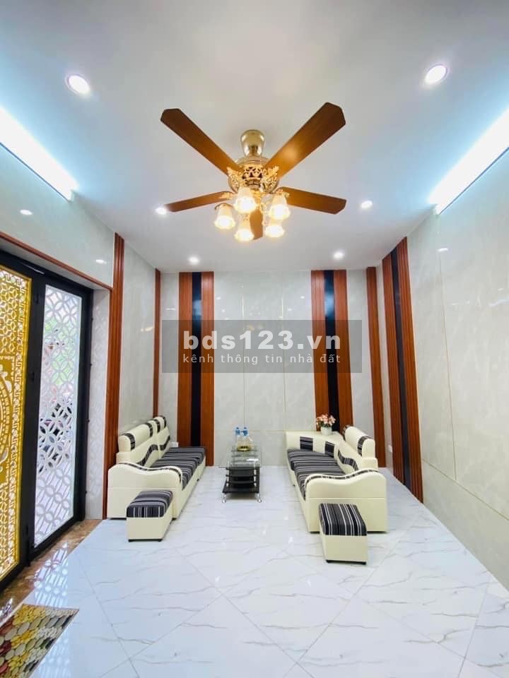 Bán nhà quận Hoàng Mai, Phố Minh Khai ô tô 5 tạ đỗ cửa chỉ 3.x tỷ