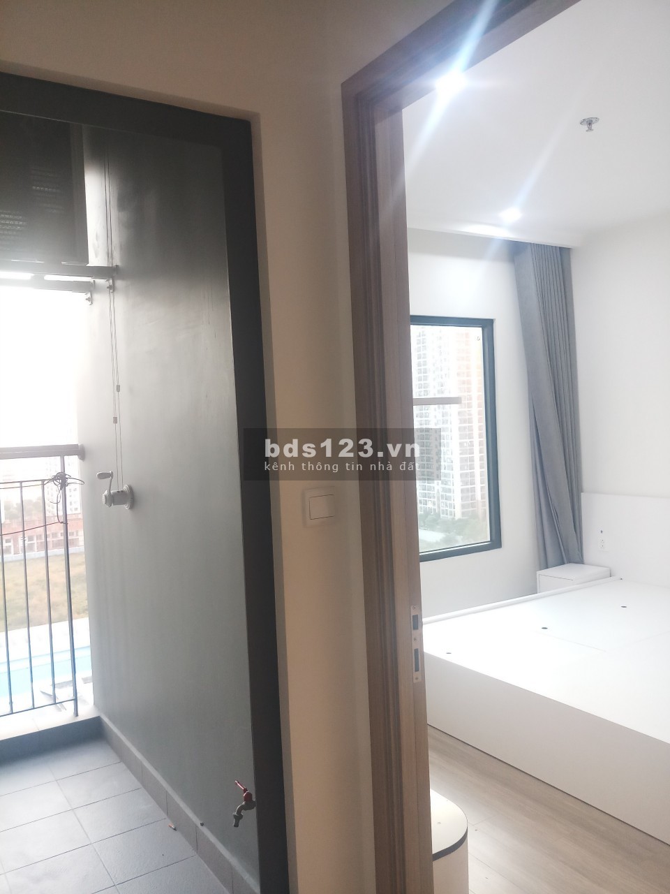 Bán căn hộ 2PN diện tích 64m2 tại chung cư Vinhomes Smart City. Có thương lượng