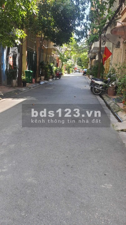 giá sốc nhà Mễ Trì Hạ, kinh doanh, ô tô tránh nhau. 55m2 x 7,5 tầng, thang máy nhỉnh 8 tỷ