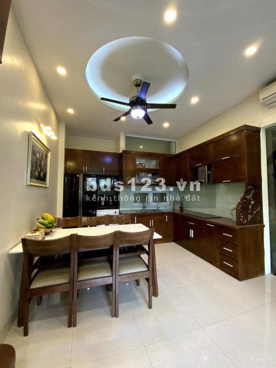 giá sốc nhà Mễ Trì Hạ, kinh doanh, ô tô tránh nhau. 55m2 x 7,5 tầng, thang máy nhỉnh 8 tỷ