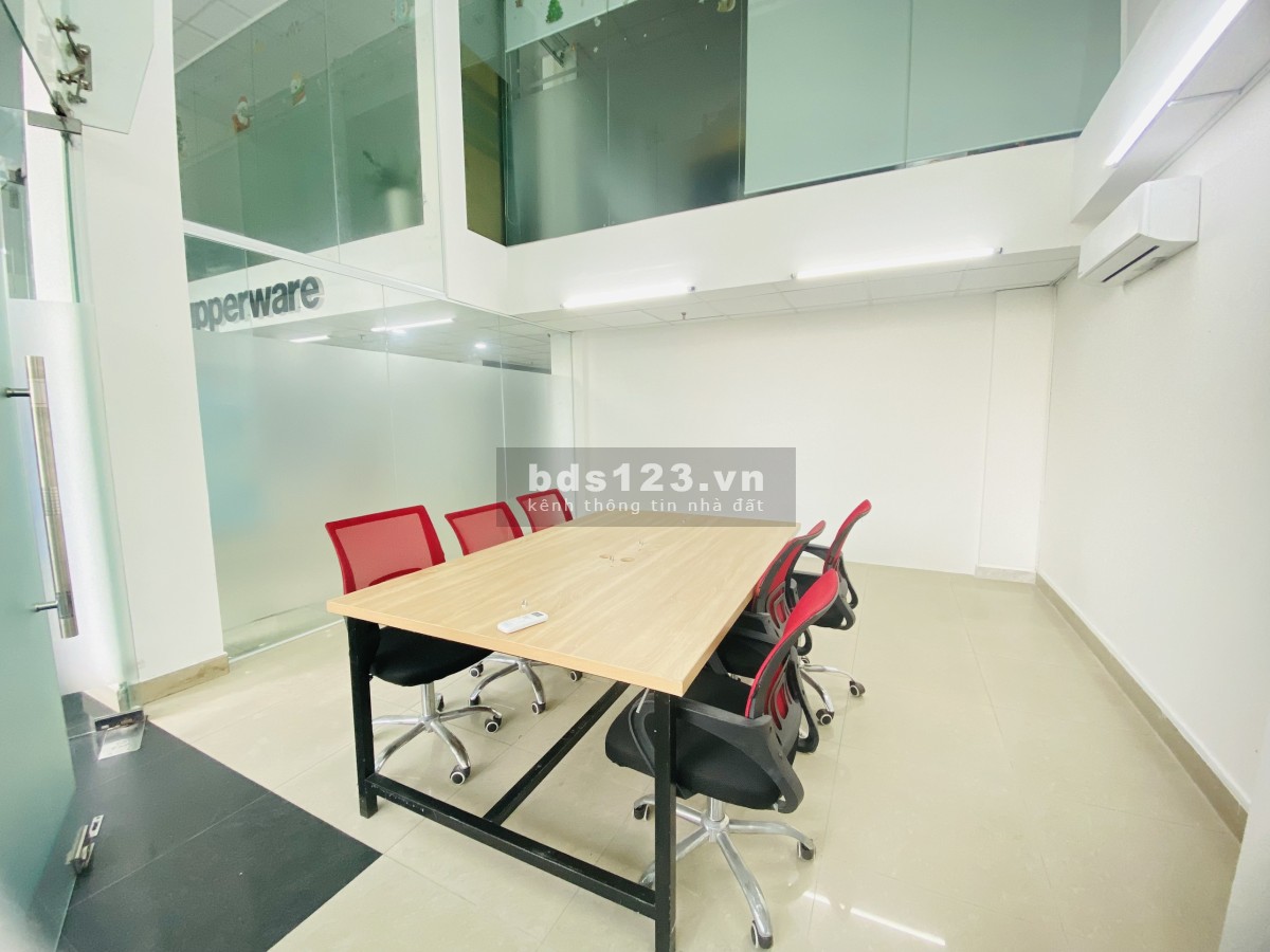 Cho thuê mặt bằng dưới Tòa nhà sàn DT 25m2 tại đường Nguyễn Trung Trực, Quận Bình Thạnh